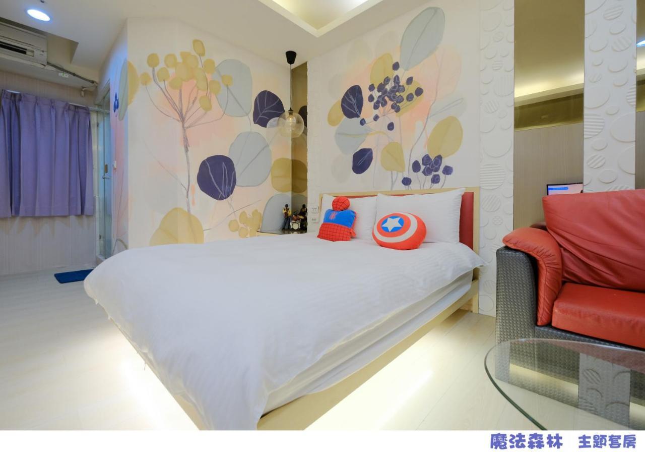 85 Asia Hotel Kaohsiung Bagian luar foto