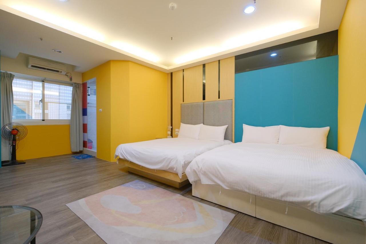 85 Asia Hotel Kaohsiung Bagian luar foto