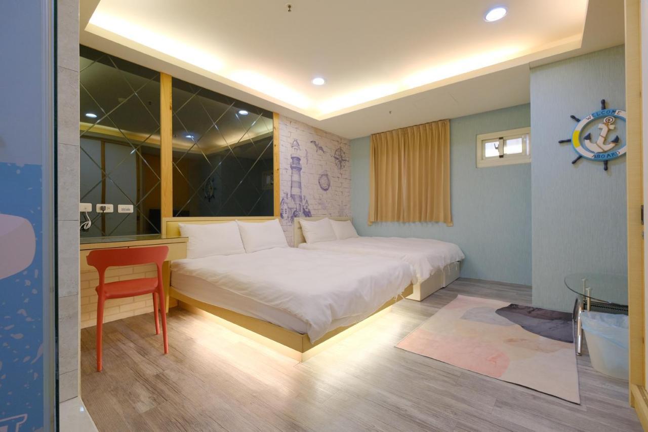 85 Asia Hotel Kaohsiung Bagian luar foto