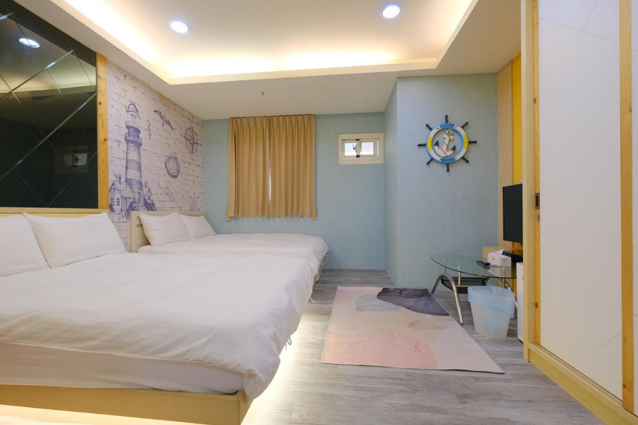 85 Asia Hotel Kaohsiung Bagian luar foto