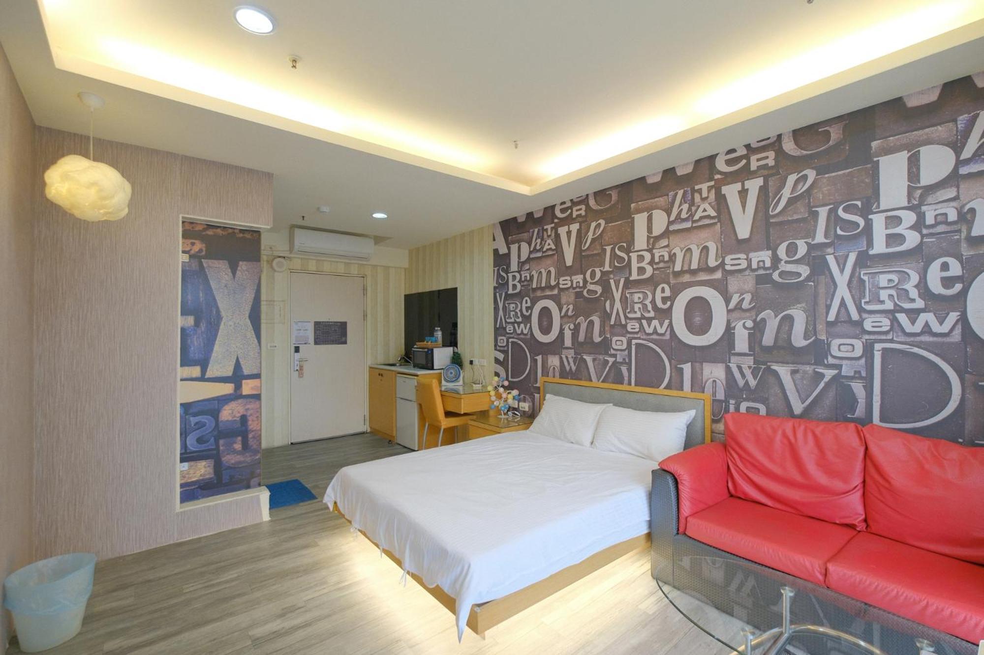 85 Asia Hotel Kaohsiung Bagian luar foto