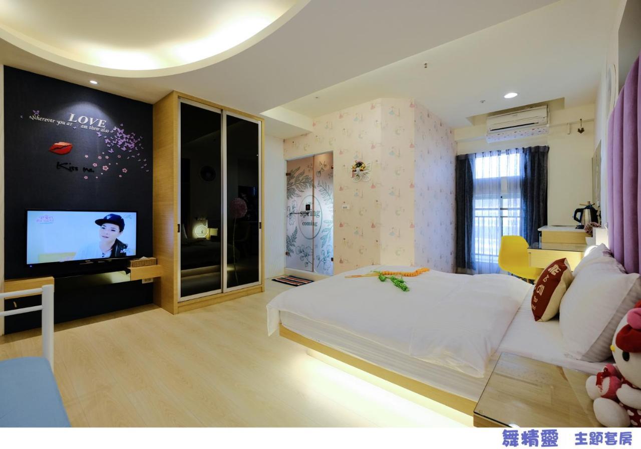 85 Asia Hotel Kaohsiung Bagian luar foto