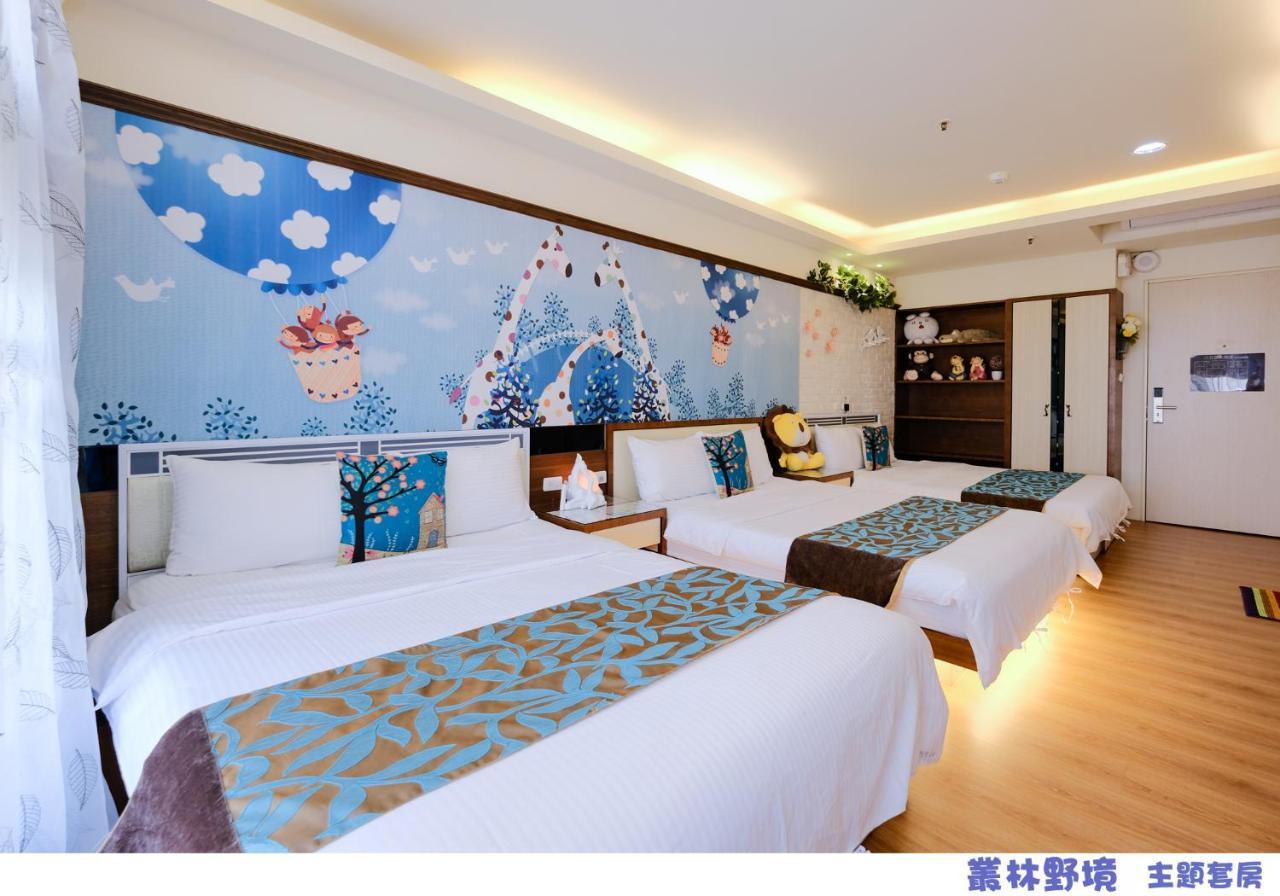85 Asia Hotel Kaohsiung Bagian luar foto