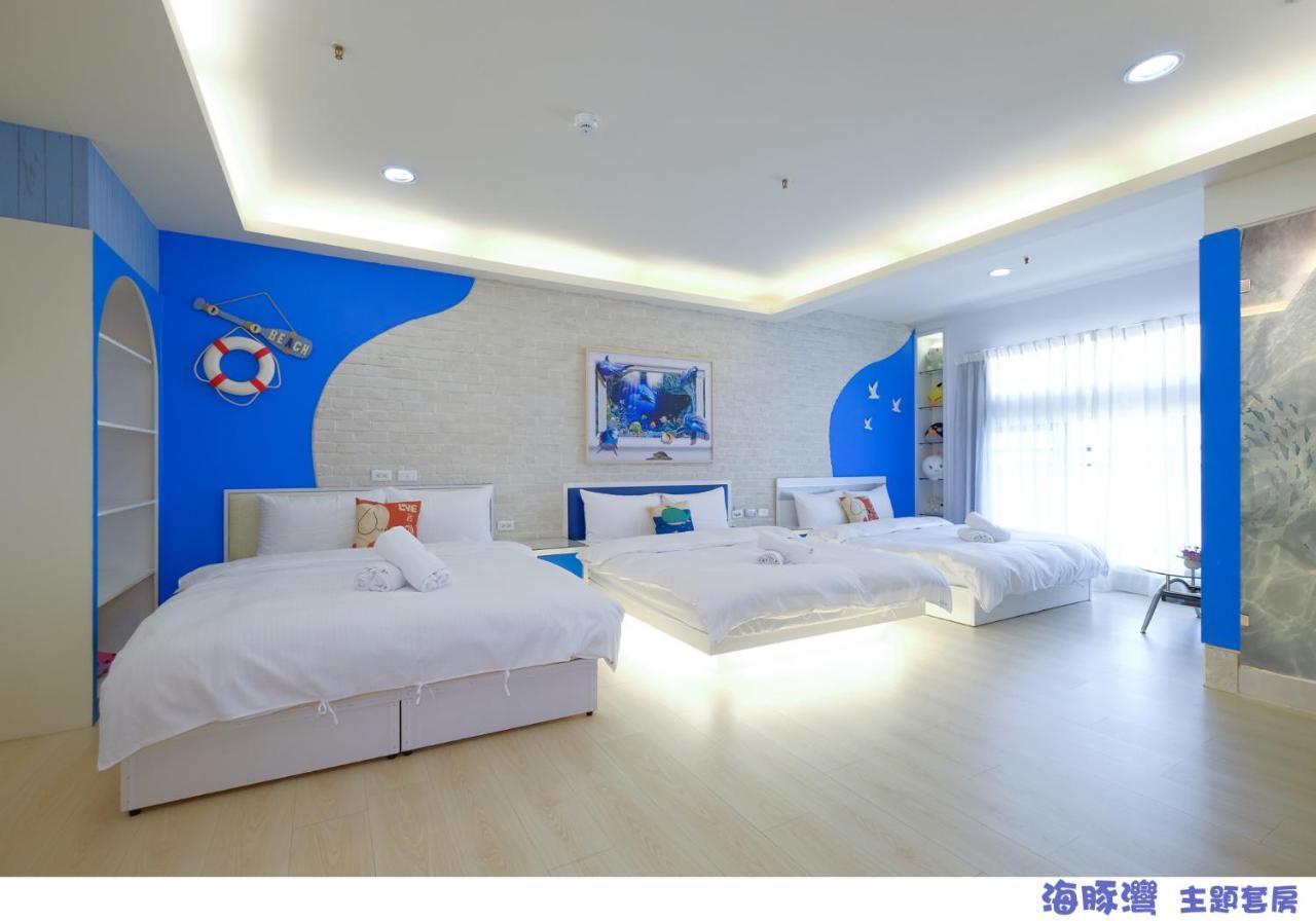 85 Asia Hotel Kaohsiung Bagian luar foto